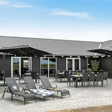Feriehus Eskilstrup Sleeps 30 Pool Wifi