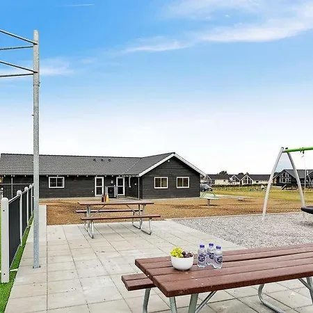 Feriehus Eskilstrup Sleeps 30 Pool Wifi Eskilstrup (Funen)
